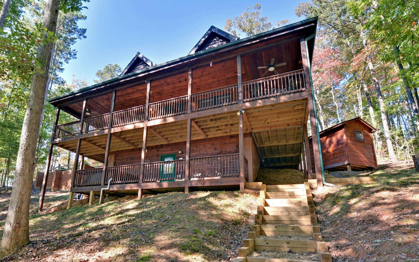 Christmas Lodge-Secluded near Downtown Blue Ridge, Blue Ridge – Updated  2023 Prices