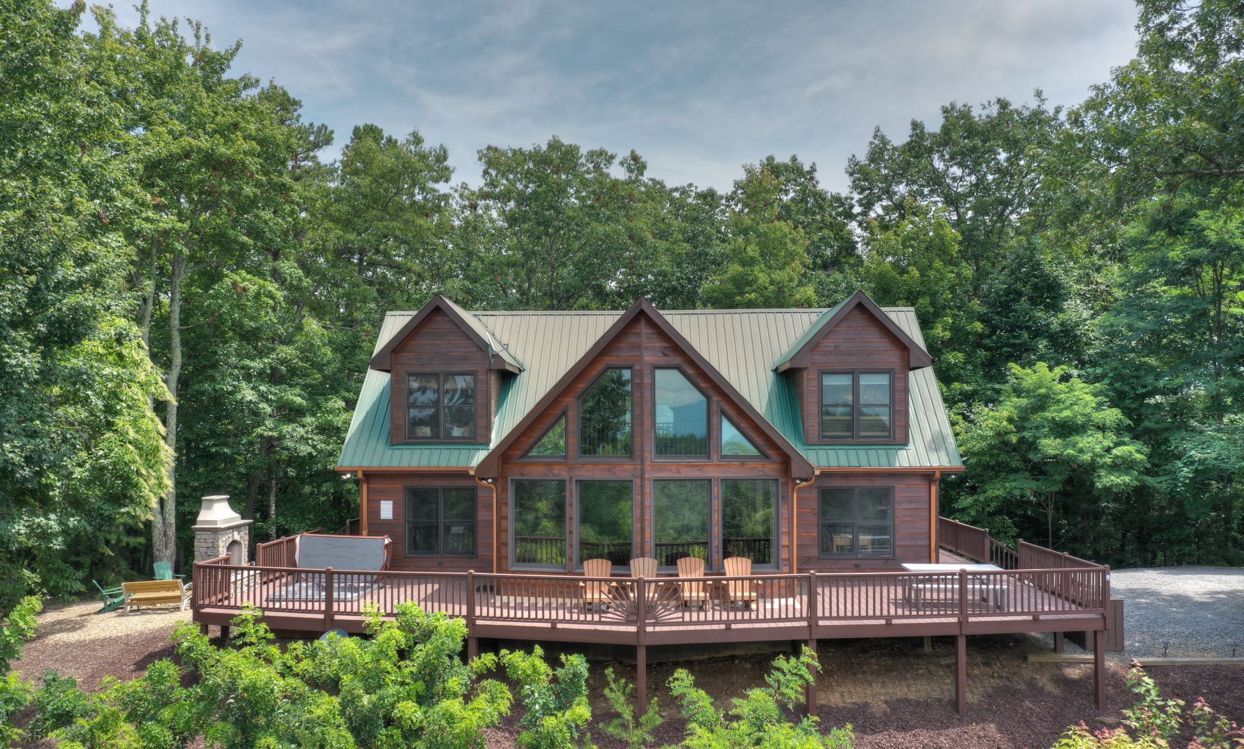 Champagne Chalet | North Georgia Cabin Rentals