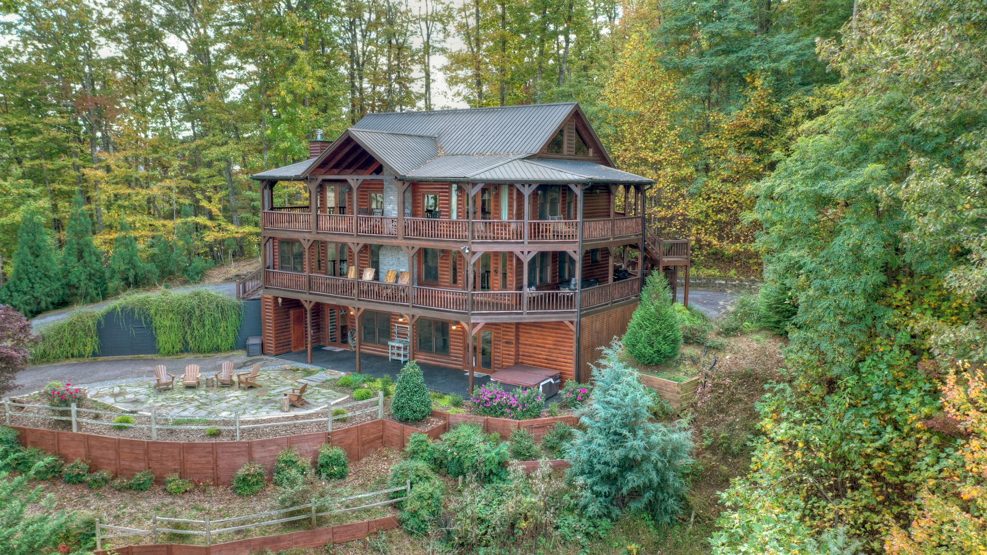 Aska Ridge Lodge Rental Cabin