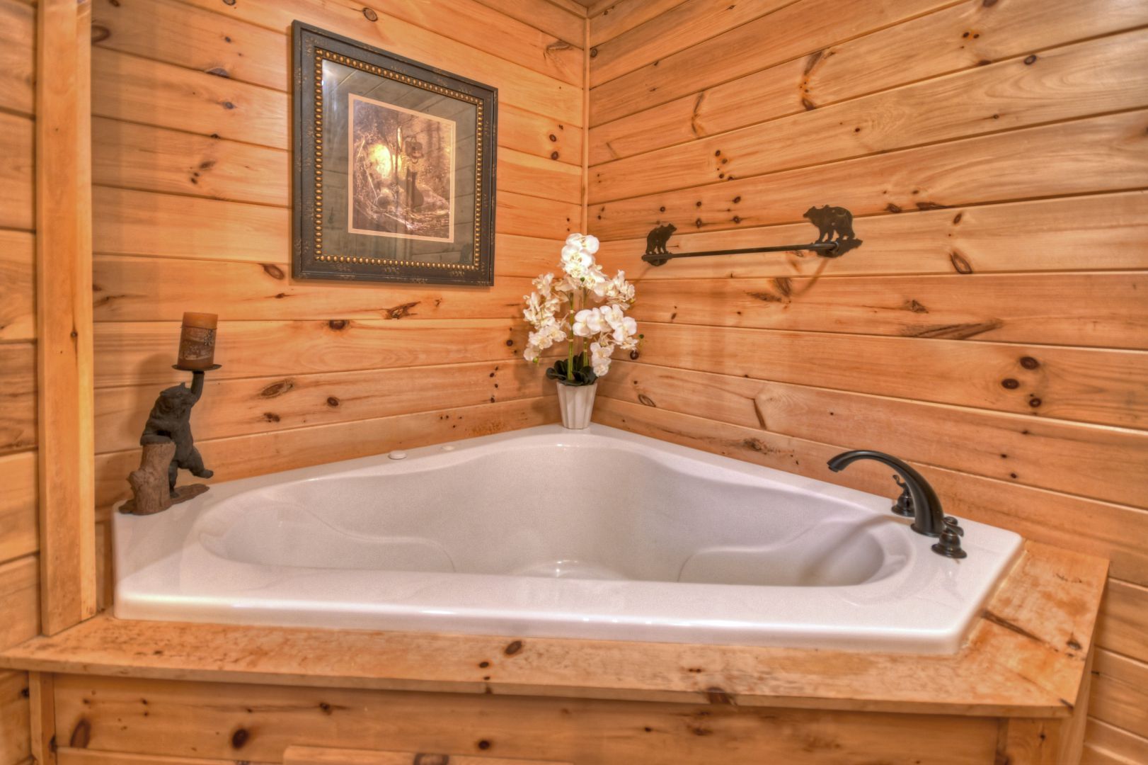 Dancing Bear Retreat Rental Cabin | Cuddle Up Cabin Rentals