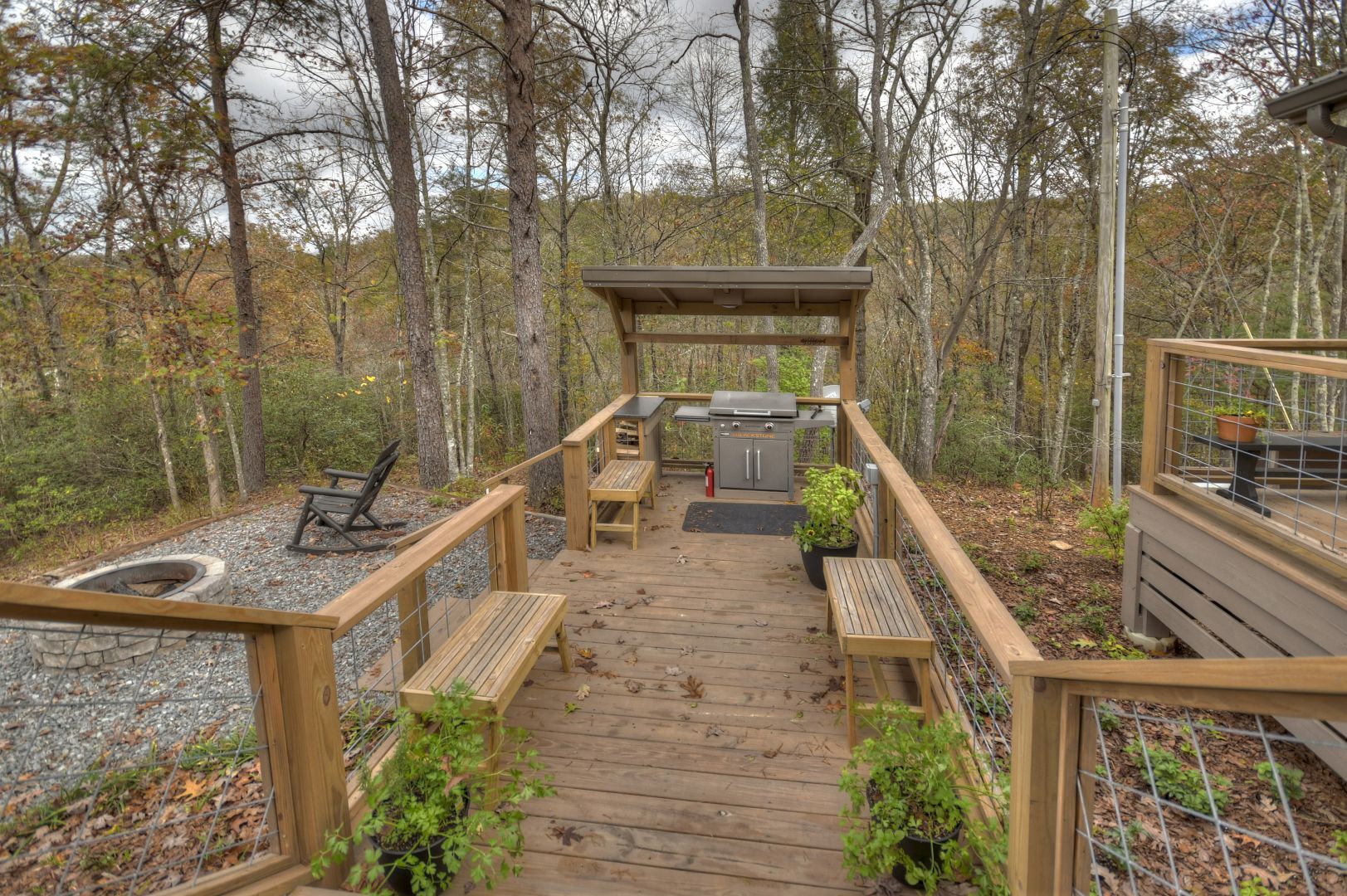 Blueberry Hill Rental Cabin | Cuddle Up Cabin Rentals