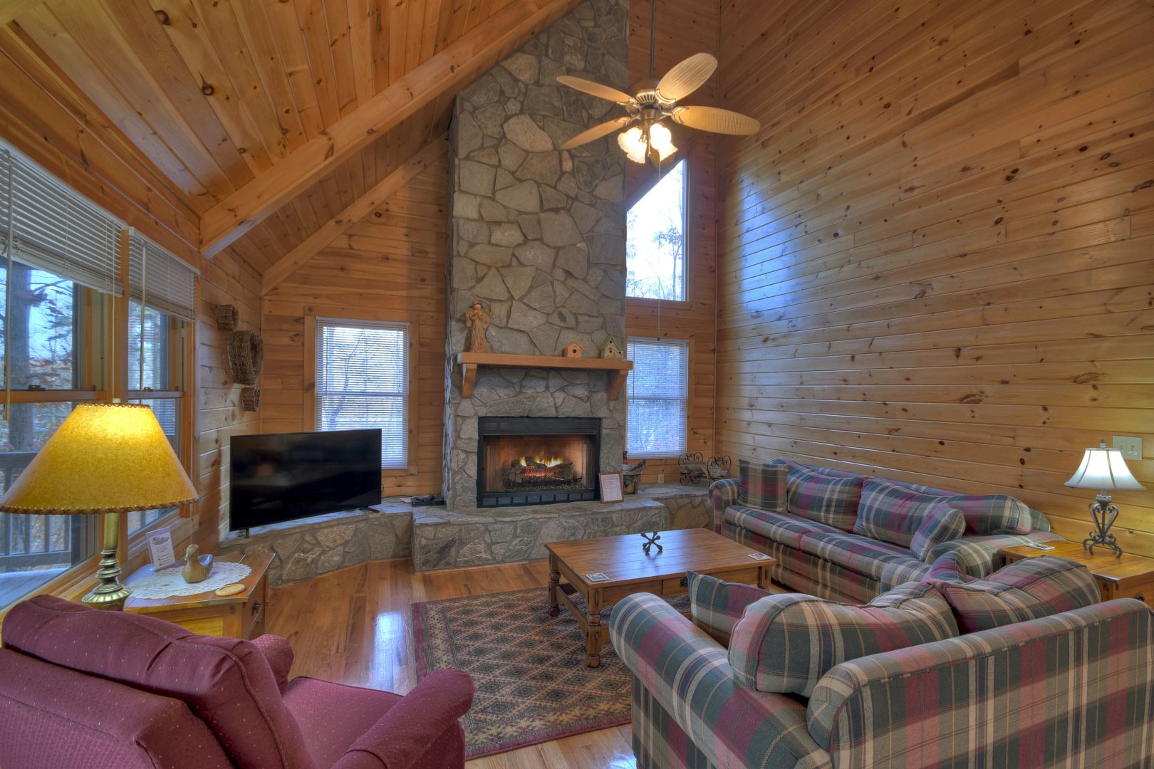 Birdhouse On Lake Blue Ridge Rental Cabin Cuddle Up Cabin Rentals