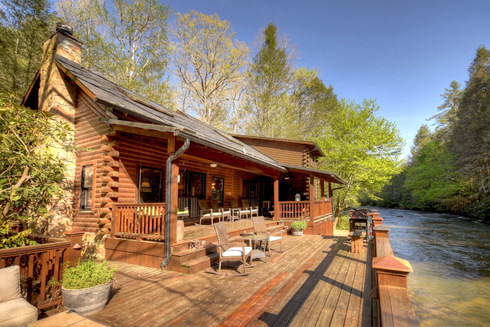 Trinity Waters Rental Cabin | Cuddle Up Cabin Rentals