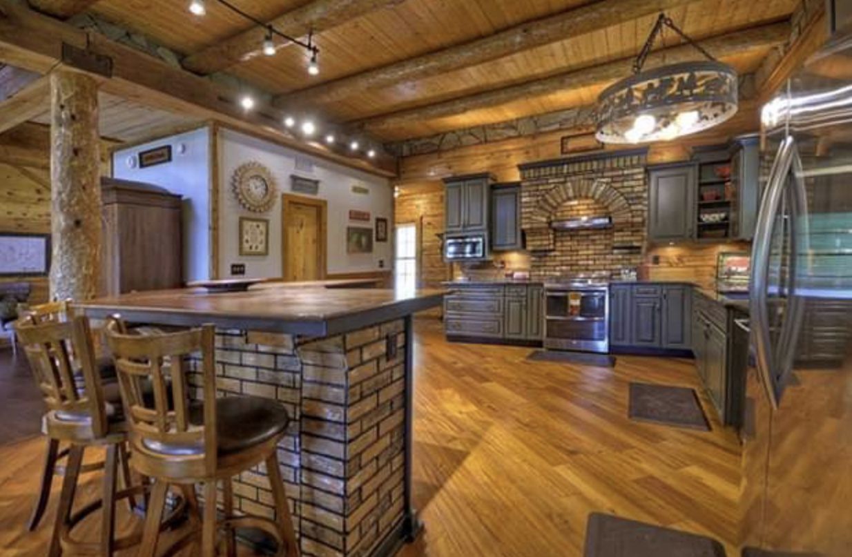 Fox Run Lodge Rental Cabin | Cuddle Up Cabin Rentals Fox Run Lodge Rental Cabin | Cuddle Up Cabin Rentals on Blue Fox Outdoor Living id=16684