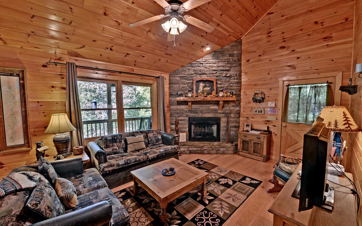 Twin Creeks Rental Cabin Cuddle Up Cabin Rentals